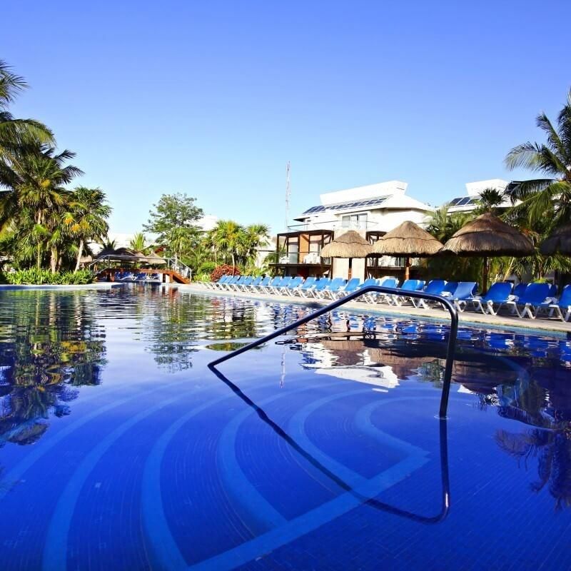 Sirena at Sandos Caracol Resort
